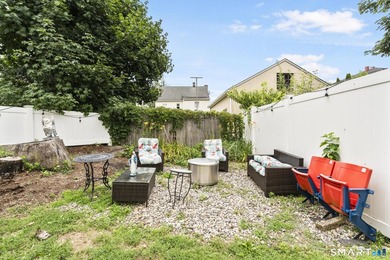 Rare Greenwich opportunity! This side-by-side duplex at 9 - photo 21