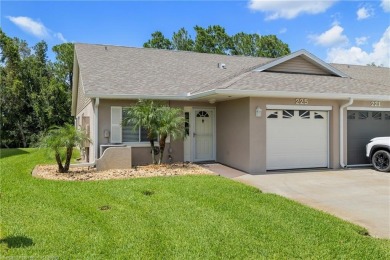 Lake Townhome/Townhouse For Sale in Lake Placid, Florida