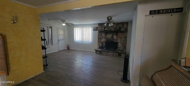Expanded 1,558 sq ft H-2 model block home on a 7,000 sq ft - photo 4