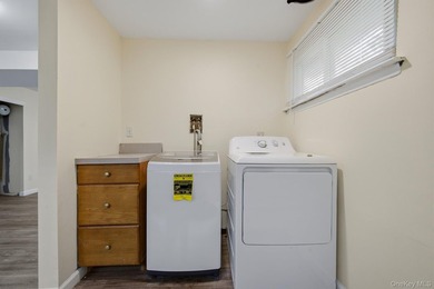 Attention Investors & Multi-Generational buyers! Discover this - photo 36