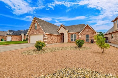 Immaculate and move-in ready, this beautifully maintained - photo 38