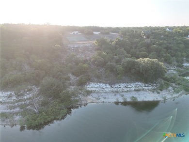 This property offers approximately 6.53 acres or divide into lot - photo 4
