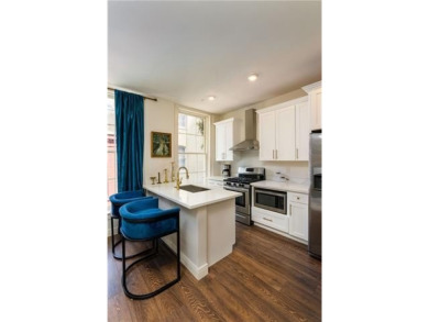 Short-term rental opportunity in one of the CBD's most beautiful