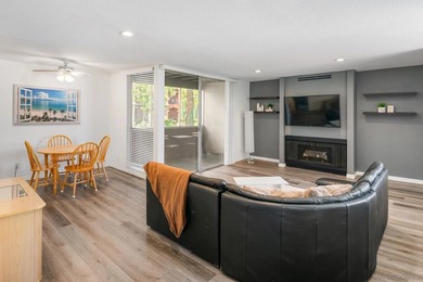 Terrific 2 Bedroom 2 Bathroom Upstairs Unit close to San Diego - photo 4