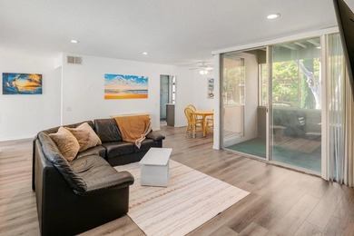 Terrific 2 Bedroom 2 Bathroom Upstairs Unit close to San Diego - photo 7