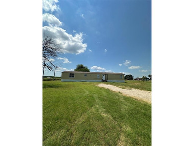 (private lake, pond, creek) Home For Sale in Gholson Texas