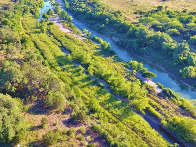 Medina River Acreage For Sale in Bandera Texas