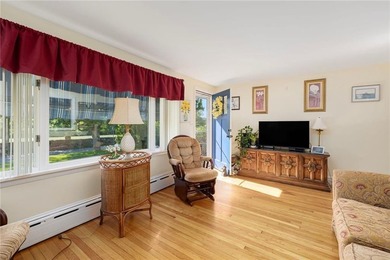 Perfectly positioned on sought-after Third Beach Road in - photo 9