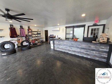 ATTENTION COMMERCIAL INVESTORS!!! Here is a prime opportunity - photo 19