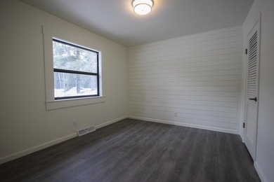 Newly renovated year-round cottage on the Eagle River Chain of - photo 10
