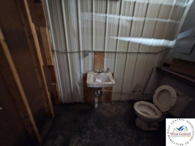 ATTENTION COMMERCIAL INVESTORS!!! Here is a prime opportunity - photo 31