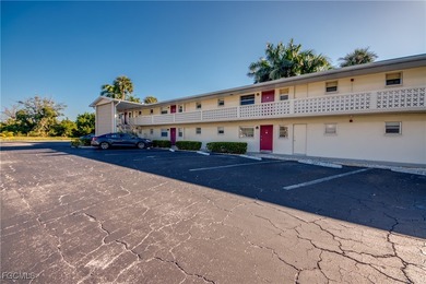 Cape Coral Lakes Area Condo For Sale in North Fort Myers Florida