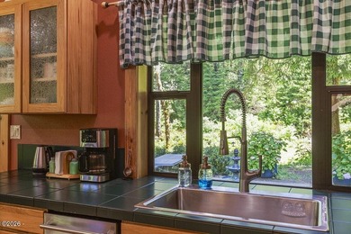 Exceptional 16.71-Acre Riverfront Retreat with spectacular 100+ - photo 17