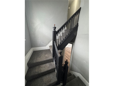 Welcome home to this beautifully remodeled 3 bedroom, 1 bathroom - photo 25