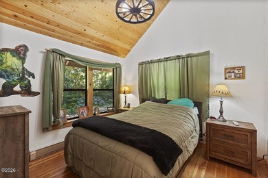 Exceptional 16.71-Acre Riverfront Retreat with spectacular 100+ - photo 26