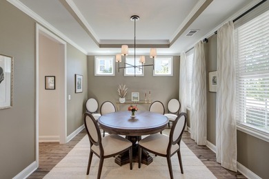 Welcome to this stunning Charleston single-style home in The - photo 3