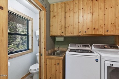 Exceptional 16.71-Acre Riverfront Retreat with spectacular 100+ - photo 33