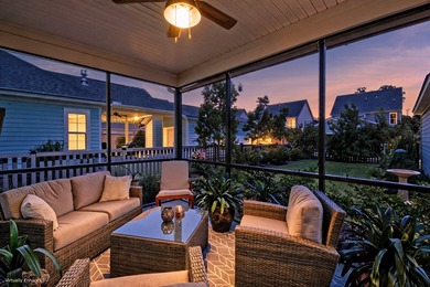 Welcome to this stunning Charleston single-style home in The - photo 8
