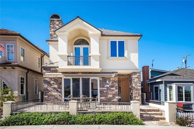119 Opal Ave is nestled in the heart of beautiful Balboa Island - photo 2