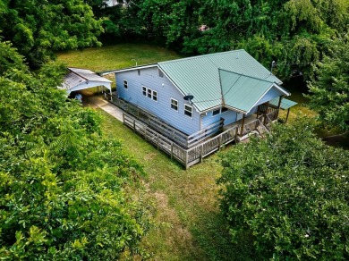 This centrally located home is ideal as a first purchase or