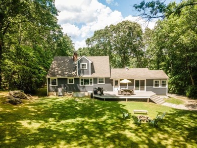 Nestled on a private 0.64-acre cul-de-sac lot, this beautifully - photo 3