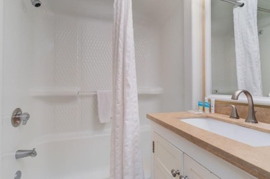 Wake up to breathtaking ocean views from this stunning 2-bedroom - photo 6