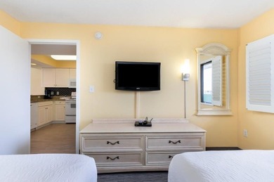 Wake up to breathtaking ocean views from this stunning 2-bedroom - photo 9
