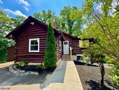 Moosepac Lake Home Sale Pending in Jefferson New Jersey