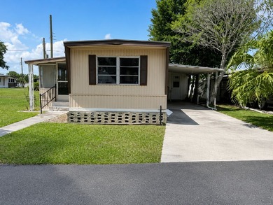 Cute and Cozy 2 bed, 2 bath home ready for your special touch - photo 1
