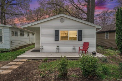 Lake Home For Sale in Syracuse, Indiana