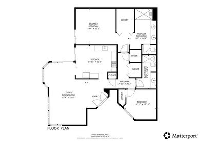 MOVE-IN READY, STAIRLESS, LAKESIDE retreat in the highly - photo 37