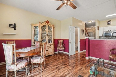 Adorable and spacious townhome in the heart of Myrtle Beach and - photo 8