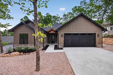 (SEE AGENT REMARKS)Recently completed ready for move-in! What a - photo 2