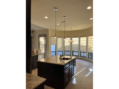 Very nice stand-alone home in desirable Comanche Trace - photo 4