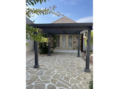 Very nice stand-alone home in desirable Comanche Trace - photo 9