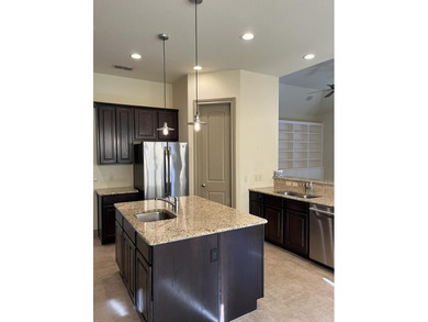 Very nice stand-alone home in desirable Comanche Trace - photo 10