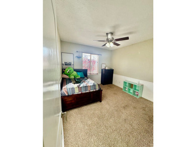 Welcome to this beautifully maintained all-brick lakefront home - photo 17