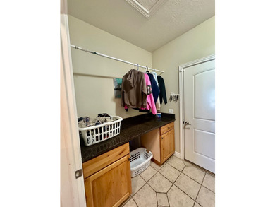 Welcome to this beautifully maintained all-brick lakefront home - photo 20