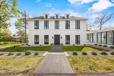 On Green Lakes coveted east shore, this brand new 8,000+ sq ft - photo 5