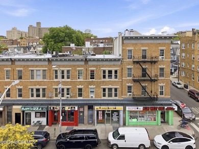 Mixed-Use Investment Opportunity - Fully Occupied Pizzeria - photo 3