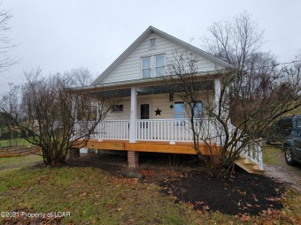 Sylvan Lake Home For Sale in Sweet Valley Pennsylvania