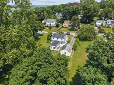 Charming Cape located in the desirable Stone Bridge area of - photo 4