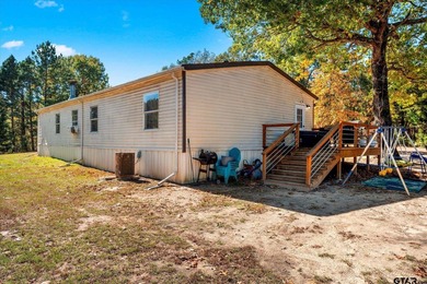 Private 6.75-Acre Retreat with Updated 3BR/2BA Home - Move-In - photo 8