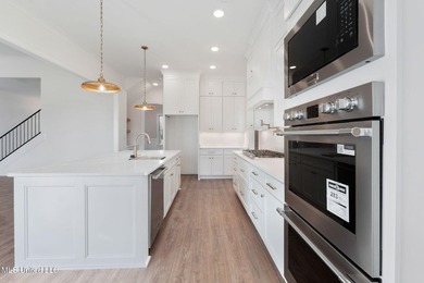 Custom-Built, Luxury NEW Construction on a 3/4 Acre Lot with new - photo 11
