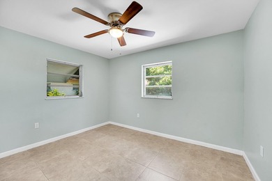 Affordable, Stylish, and Move-In Ready! This beautifully - photo 13