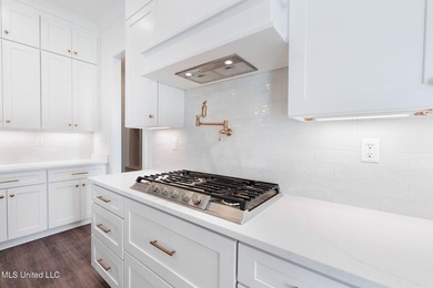 Custom-Built, Luxury NEW Construction on a 3/4 Acre Lot with new - photo 14