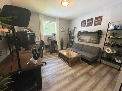 Completely reimagined from the inside out, 422 Peltoma blends - photo 14