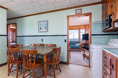 MISQUAMICUT BEACH cottage set on 0.42 acres, currently - photo 20