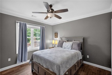Custom, custom, custom - this extraordinary lakefront retreat is - photo 20