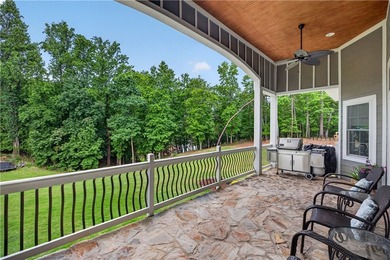 Custom, custom, custom - this extraordinary lakefront retreat is - photo 24